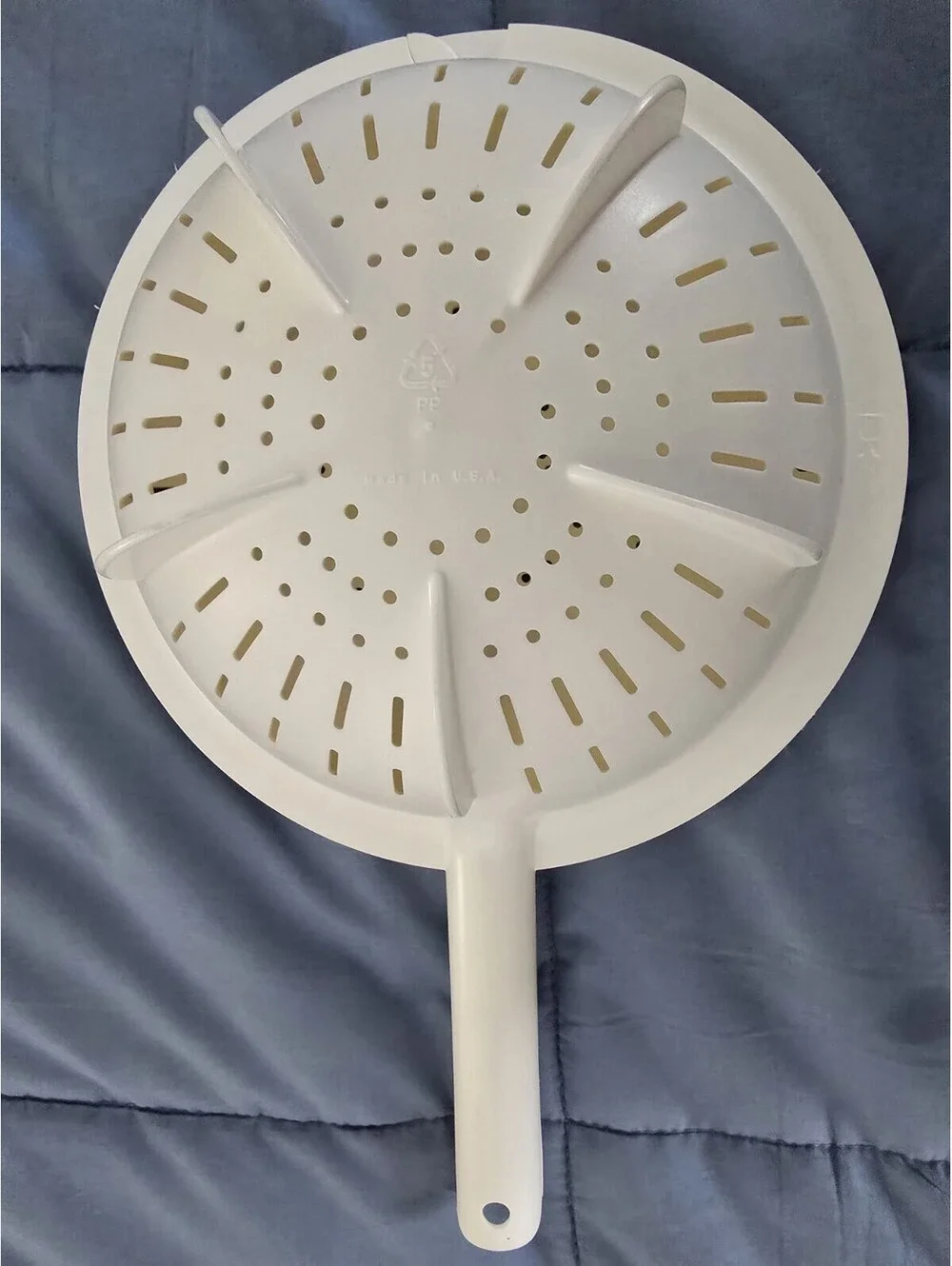 Tupperware 2-Piece Locking Lid White Plastic Double Colander/Strainer--2 Quart